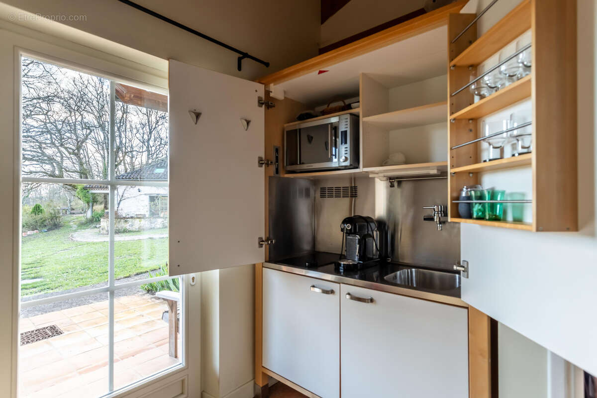 Maison de campagne avec annexe, piscine, dépendances et terrain - photo 26