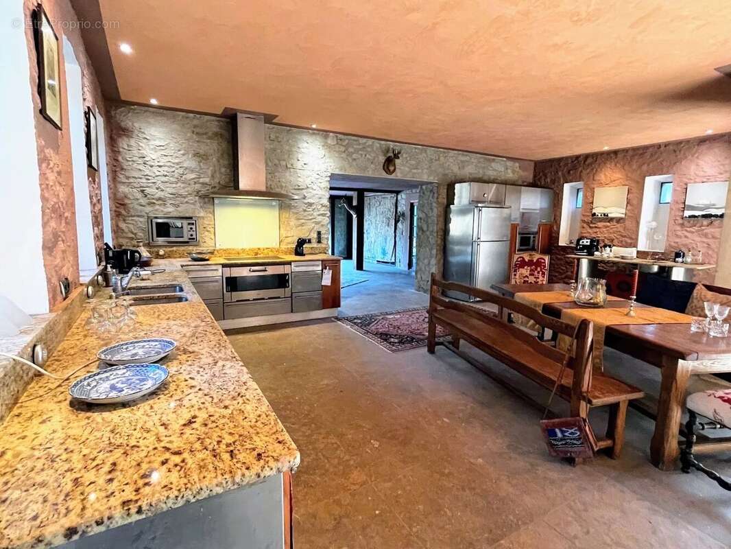CAMON - Prestigieuse propriété rurale - photo 7