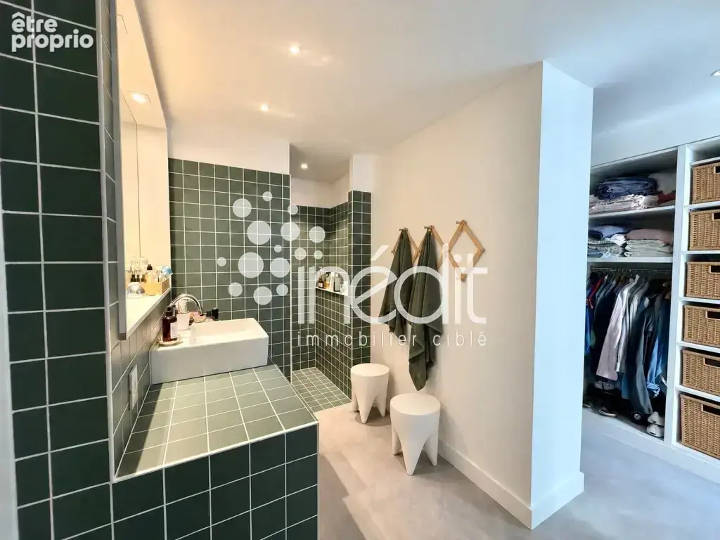 Rare, maison loft contemporaine de 4 chambres, bureau, garage et grande terrasse et patios - photo 6