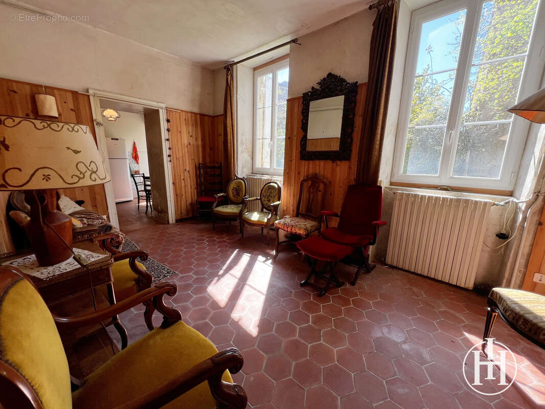 Maison à CERILLY