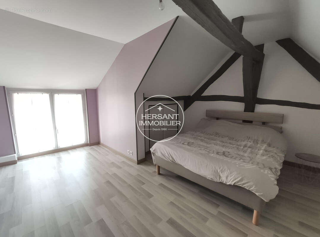 Maison 4 pièces 110 m² à vendre à Baule (45130) - photo 5