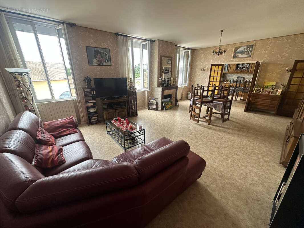 Appartement à LAGUPIE