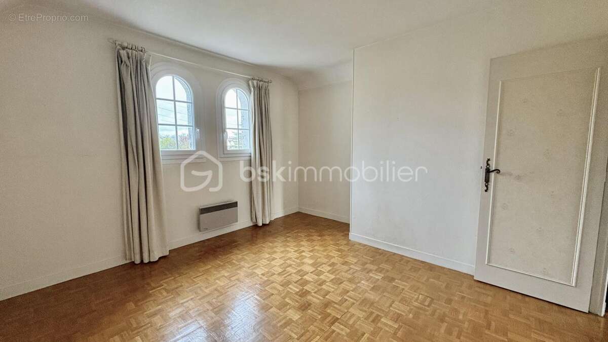 Maison à VILLIERS-SUR-ORGE