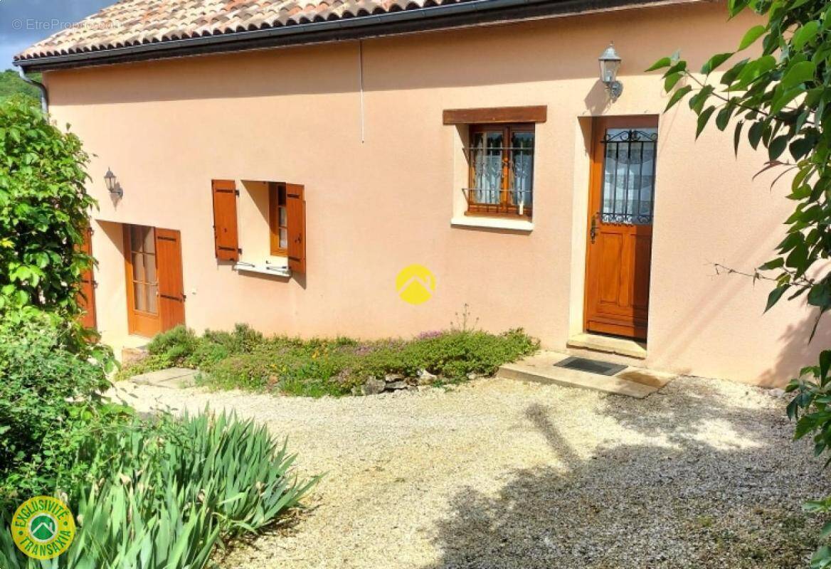 Maison à SAINTE-ALVERE