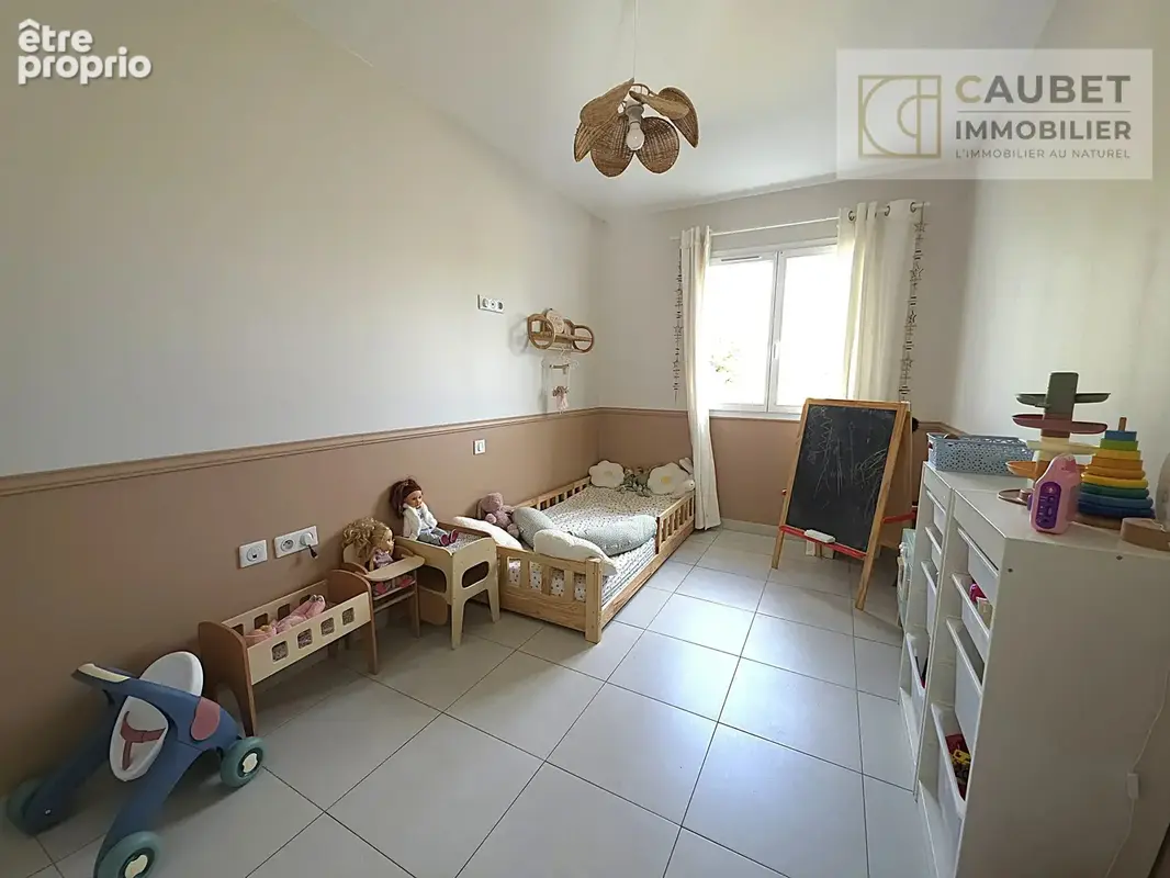 SOUES – Maison 5 pièces de plain-pied de 147m² avec piscine et sous-sol – DPE A - photo 14