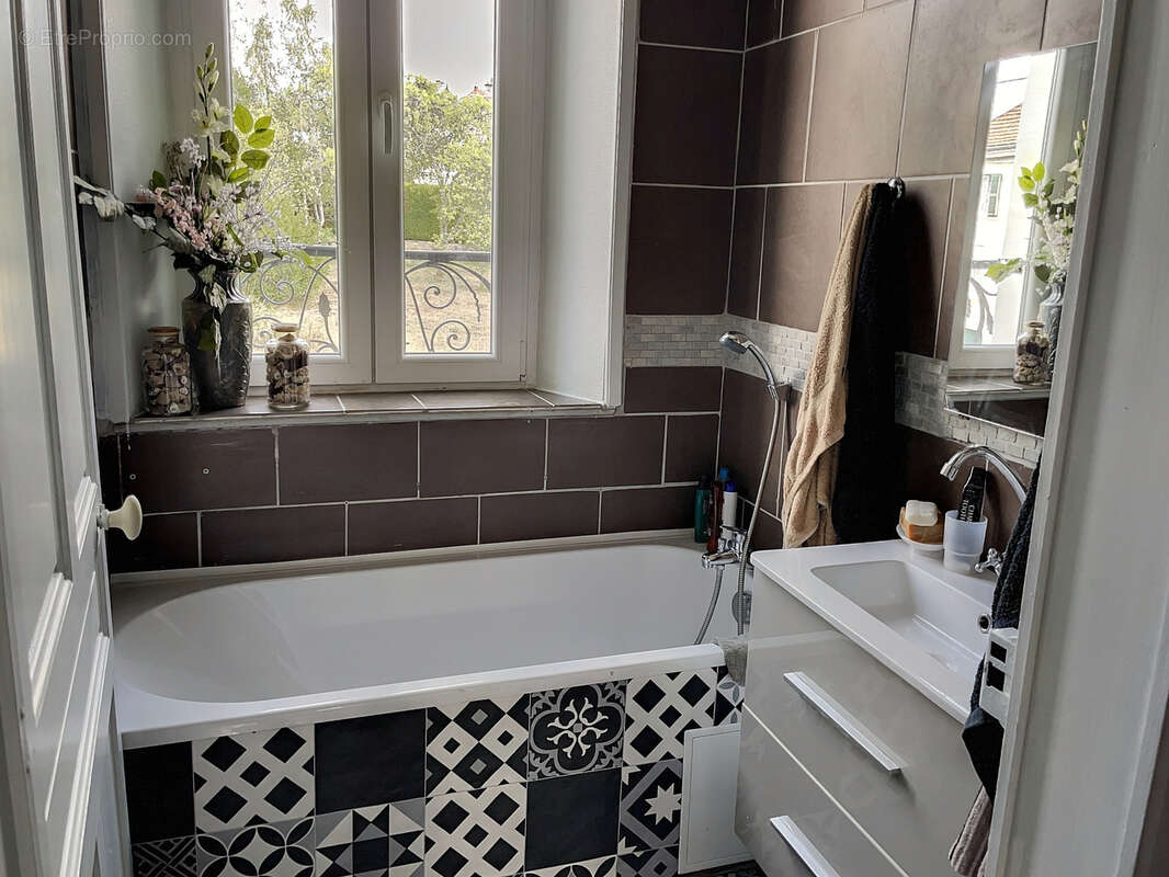 Maison à BAINS-LES-BAINS