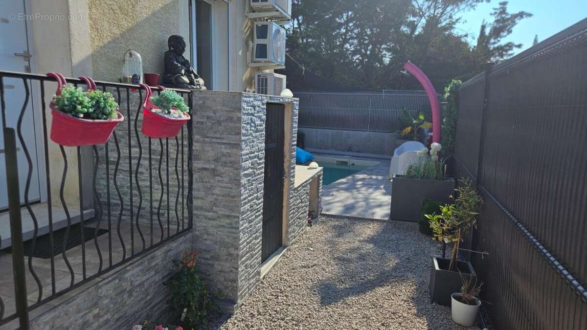 Maison à NEBIAN