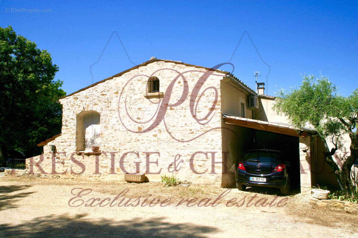 Maison à PIOLENC