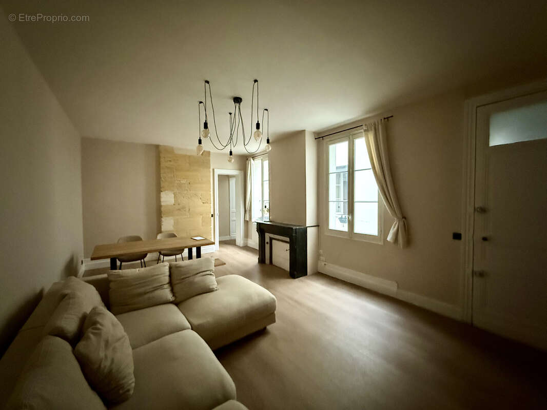 Appartement à BORDEAUX