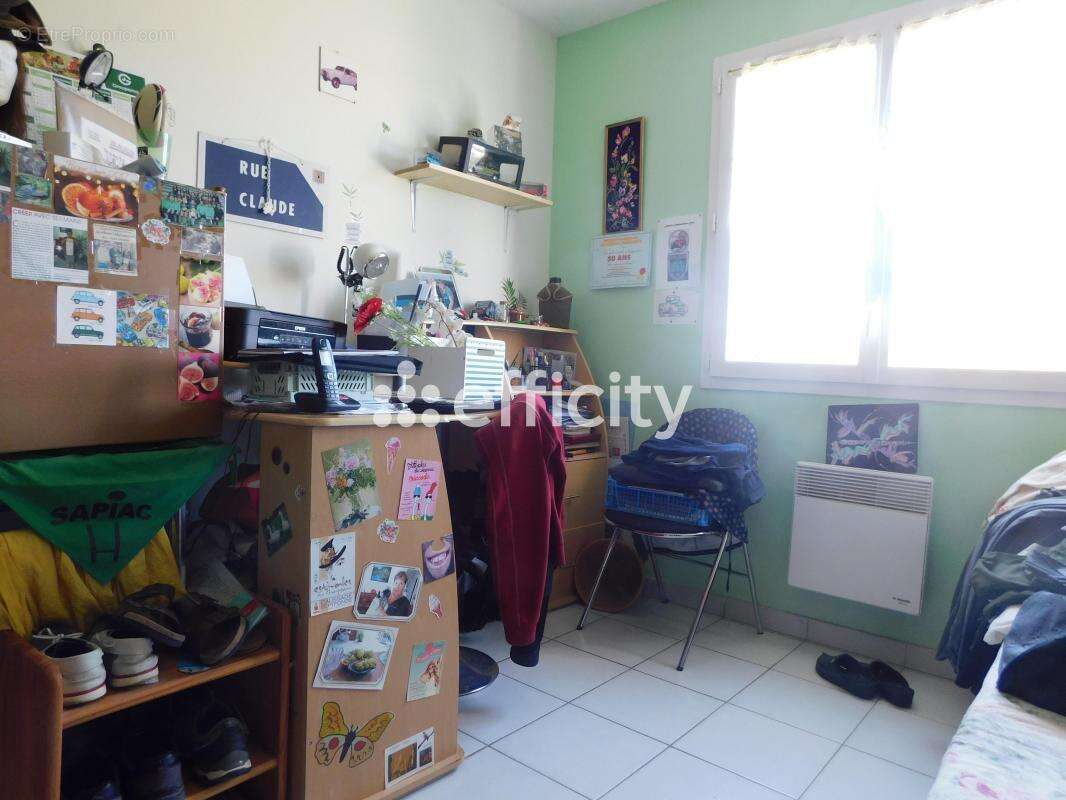 Maison à NEGREPELISSE