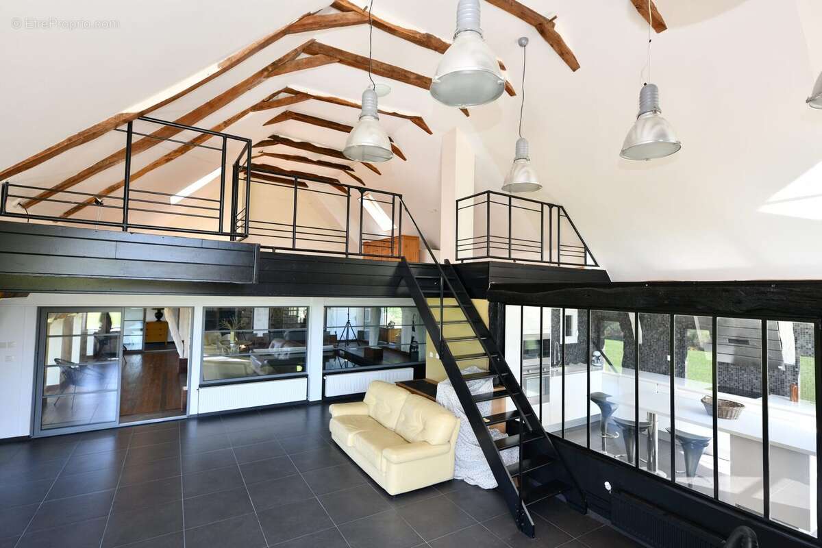 Maison à ANGLARDS-DE-SALERS