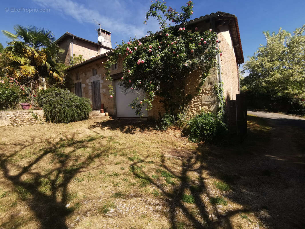 Autre à PERIGUEUX
