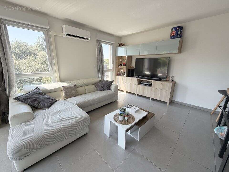 Appartement t4 de 79m² / dernier etage / balcon / double place - photo 2