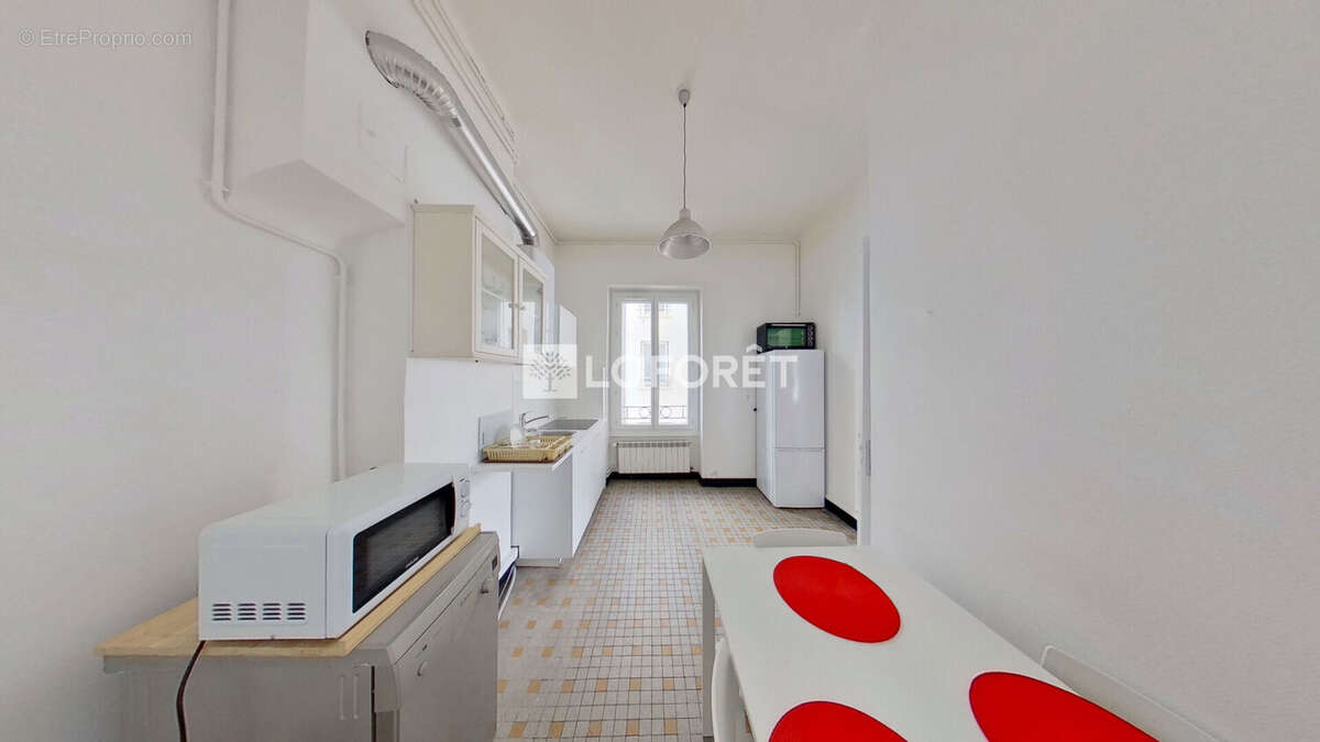 Appartement à LYON-8E