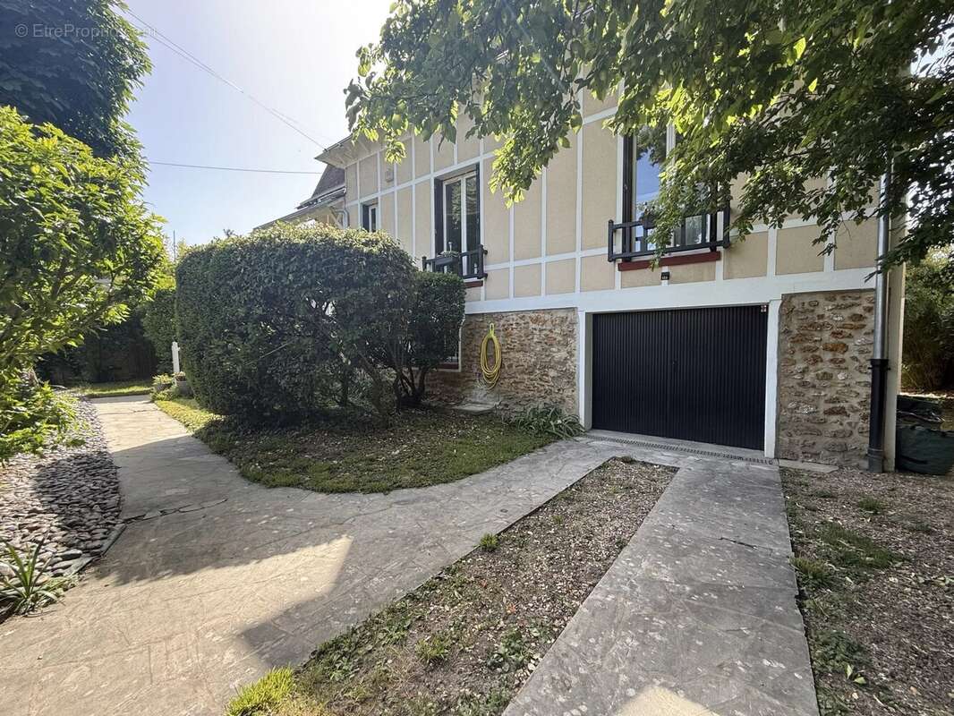 Maison à CHELLES