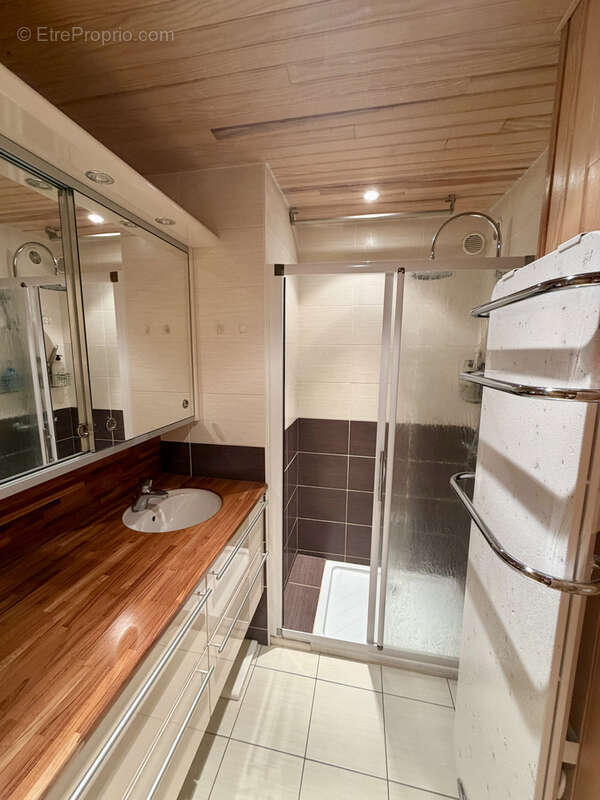 Appartement à LAVEISSIERE