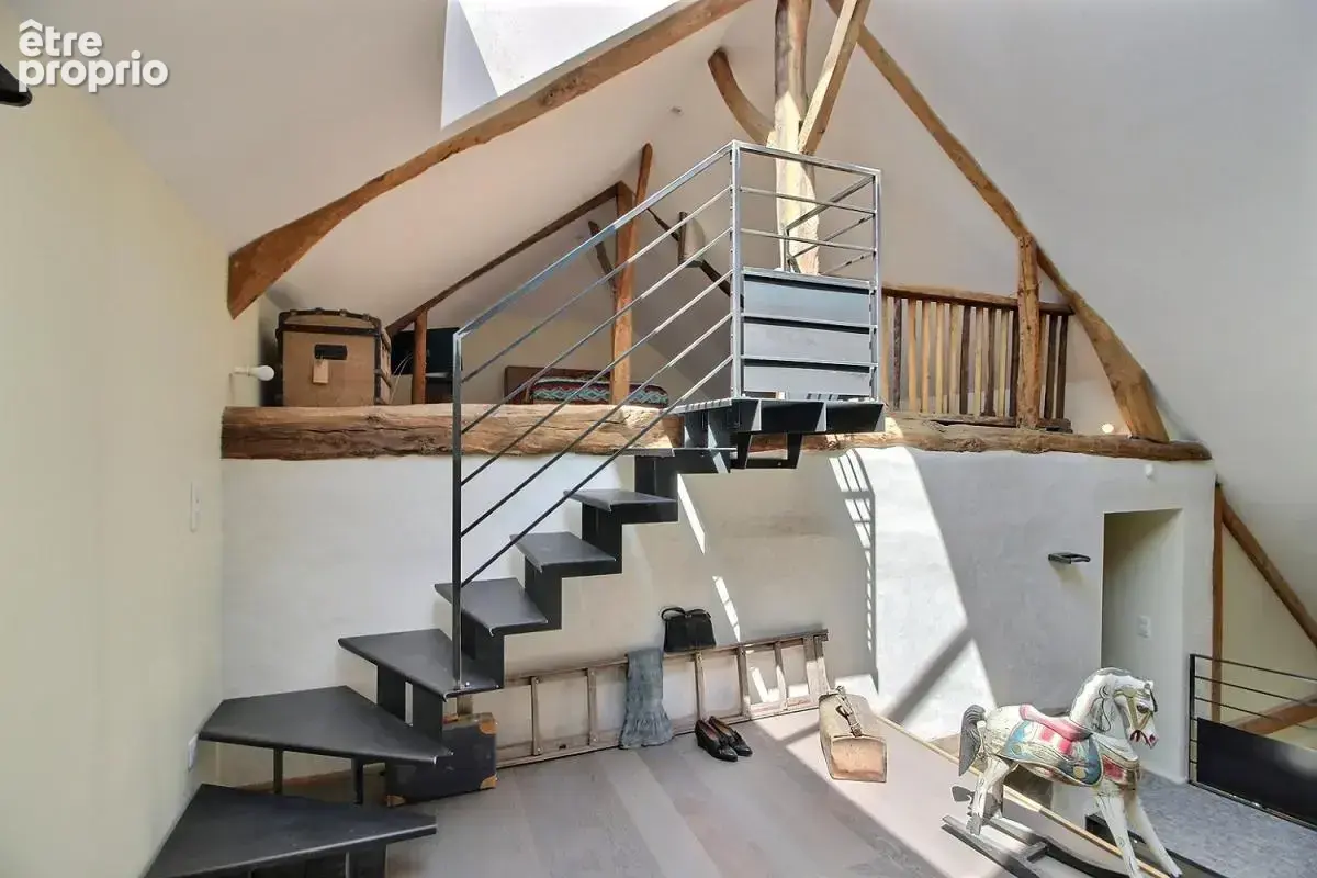Maison indépendante de 218.63 m², terrain de 1928 m² - photo 12