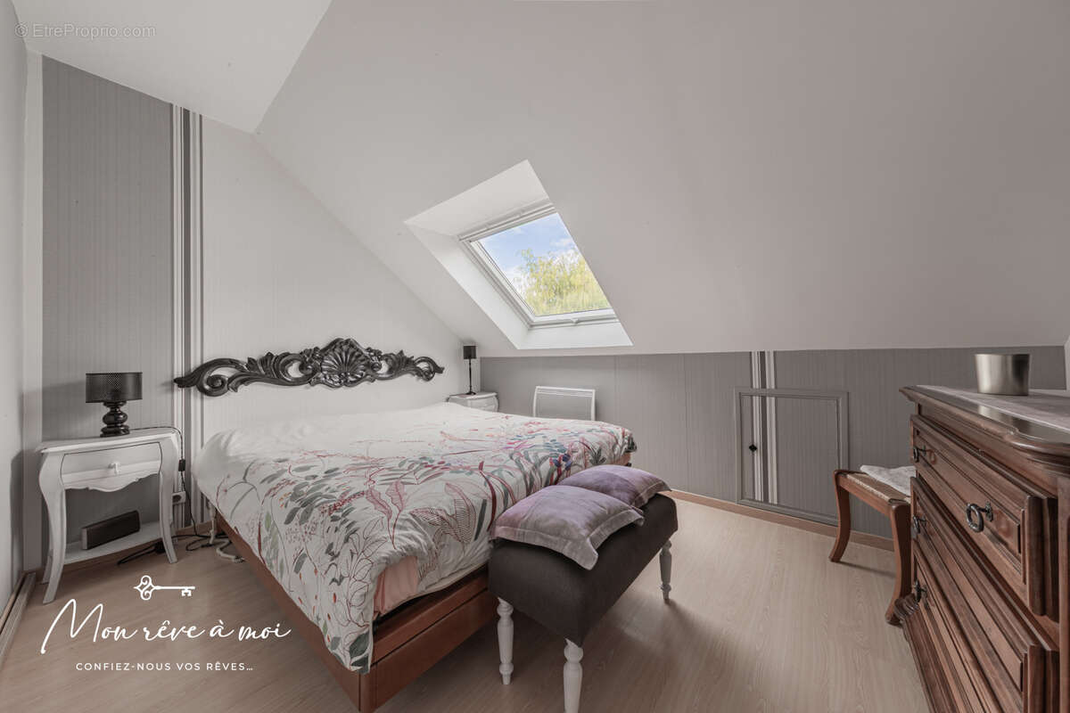 Maison lumineuse, au calme et en parfait état de 173m2, avec jardin, terrasses et parkings - photo 14