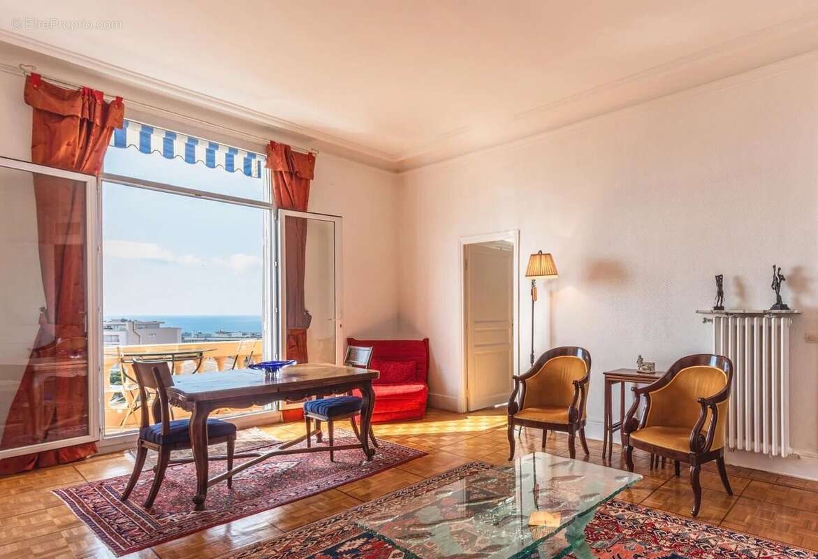 Cannes bourgeois dernier etage 3 pièces - photo 4