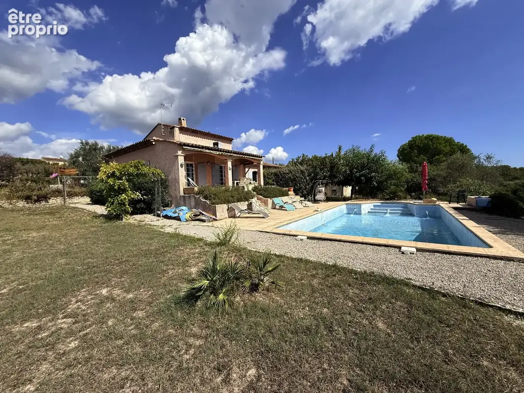 Photo Maison à Bagnols-En-Foret au prix de 670 000€