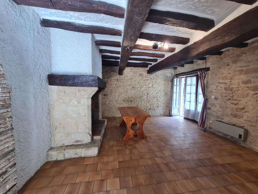 Maison à MONFORT