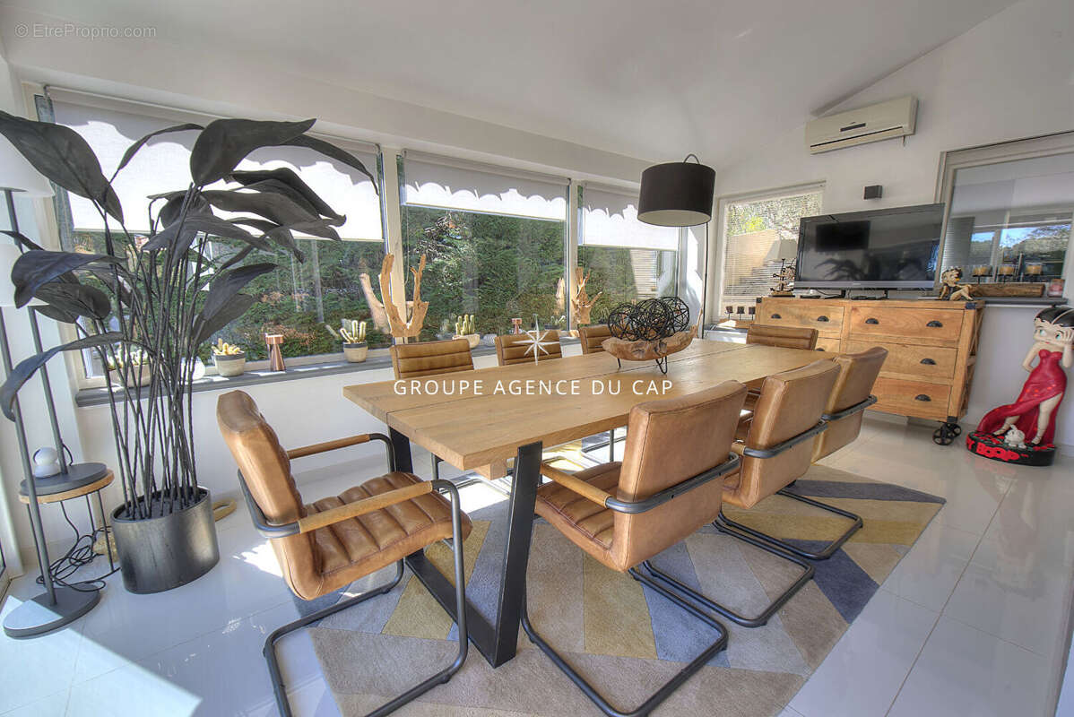 Villa saint raphael 5 pieces 185 m2 valescure - photo 9