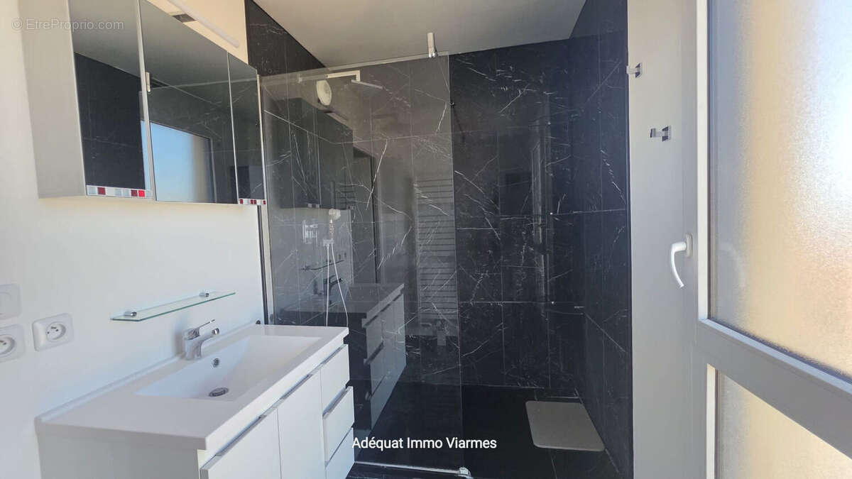 Appartement à ASNIERES-SUR-OISE