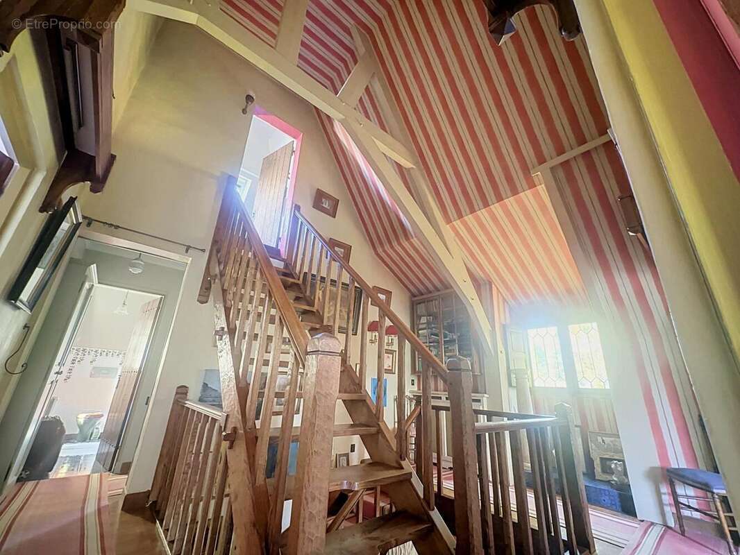 Maison 208 m² à Coye-La-Foret  - photo 6