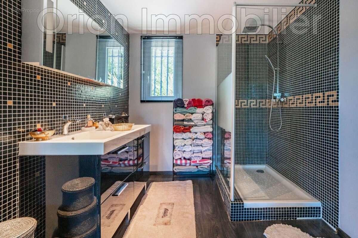 Maison à PEYMEINADE