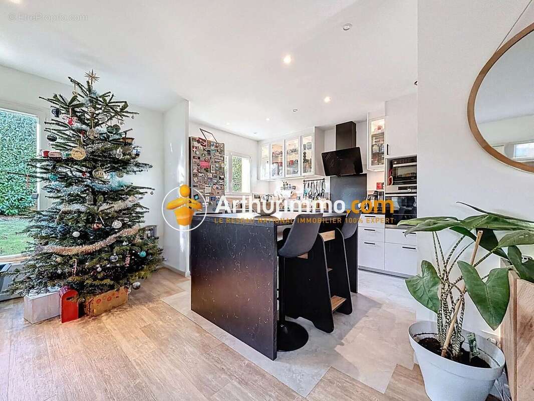 Maison à BOURGOIN-JALLIEU