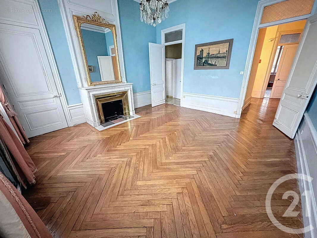 Appartement à LYON-7E