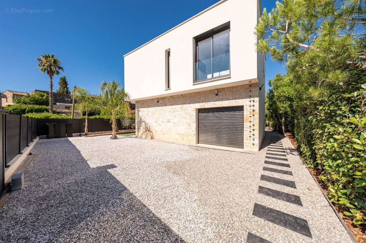 Maison à MOUGINS