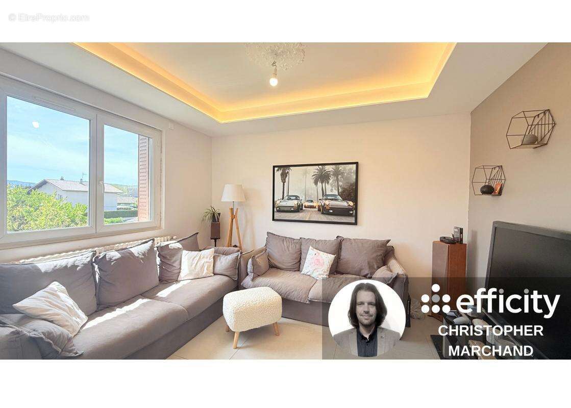 Maison à MONTREAL-LA-CLUSE