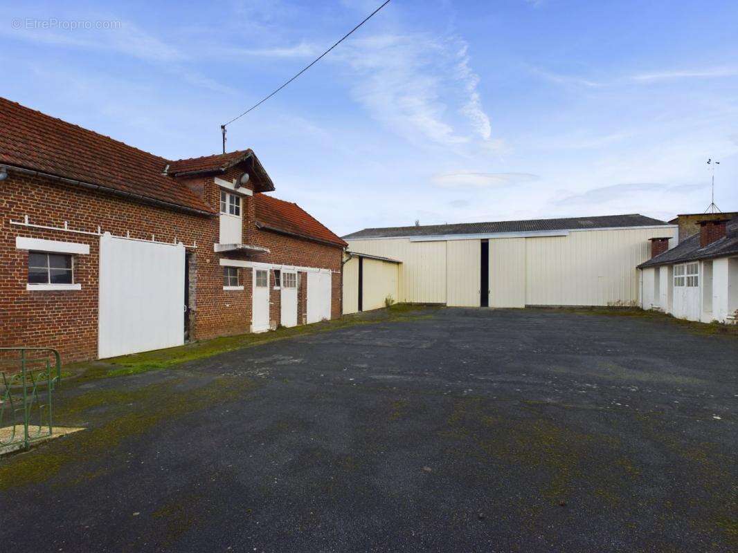 Maison à ROSIERES-EN-SANTERRE