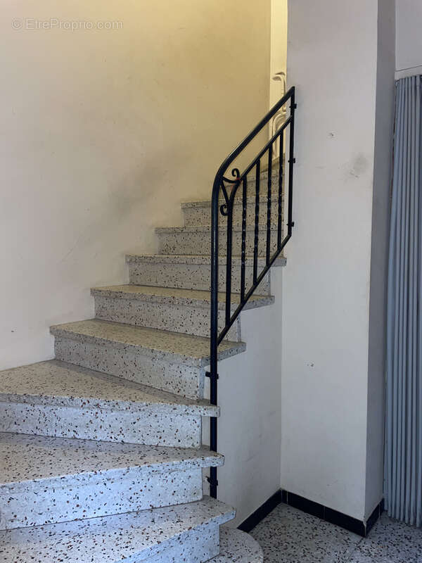 Grande maison avec 6 chambres à rénover - photo 9