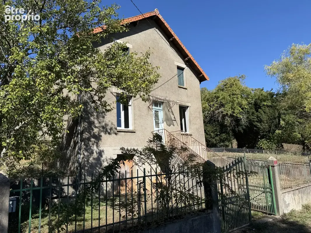 Maison à rénover avec terrain - photo 2