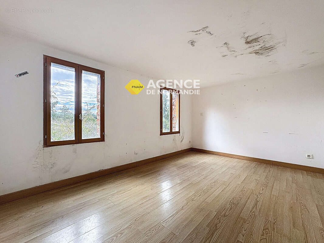 Maison 156 m² à Villers-En-Ouche  - photo 6