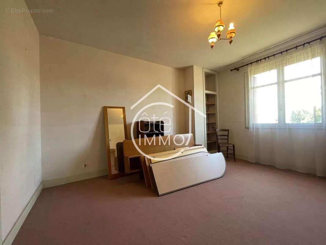 Maison à CASTILLON-LA-BATAILLE