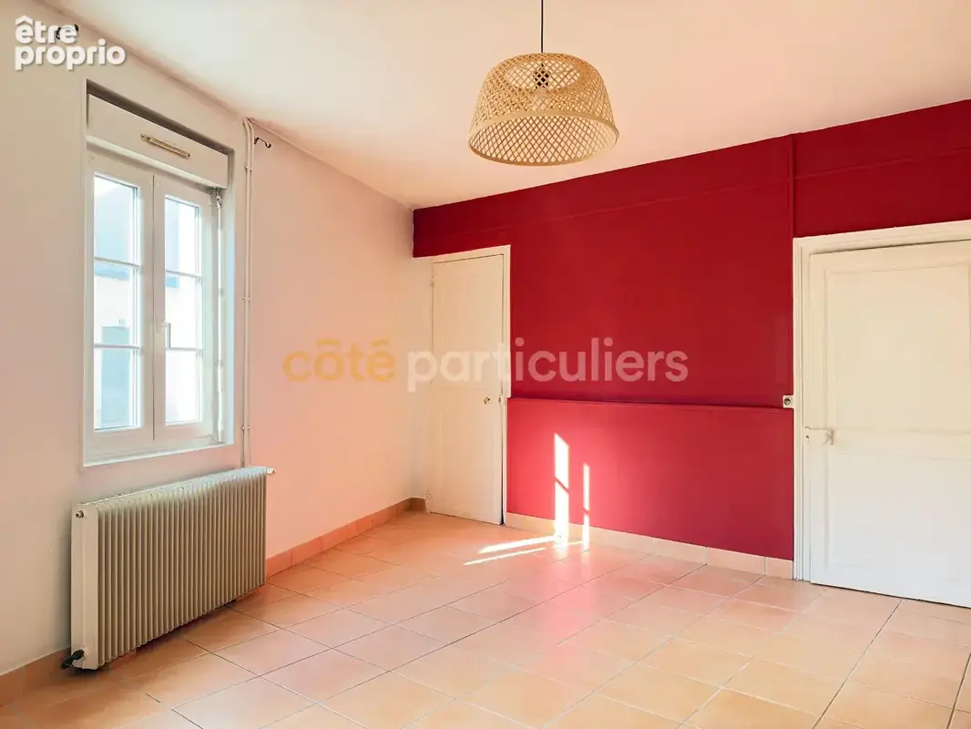 A VENDRE- LAVAL - Maison 2 Chambres - photo 2