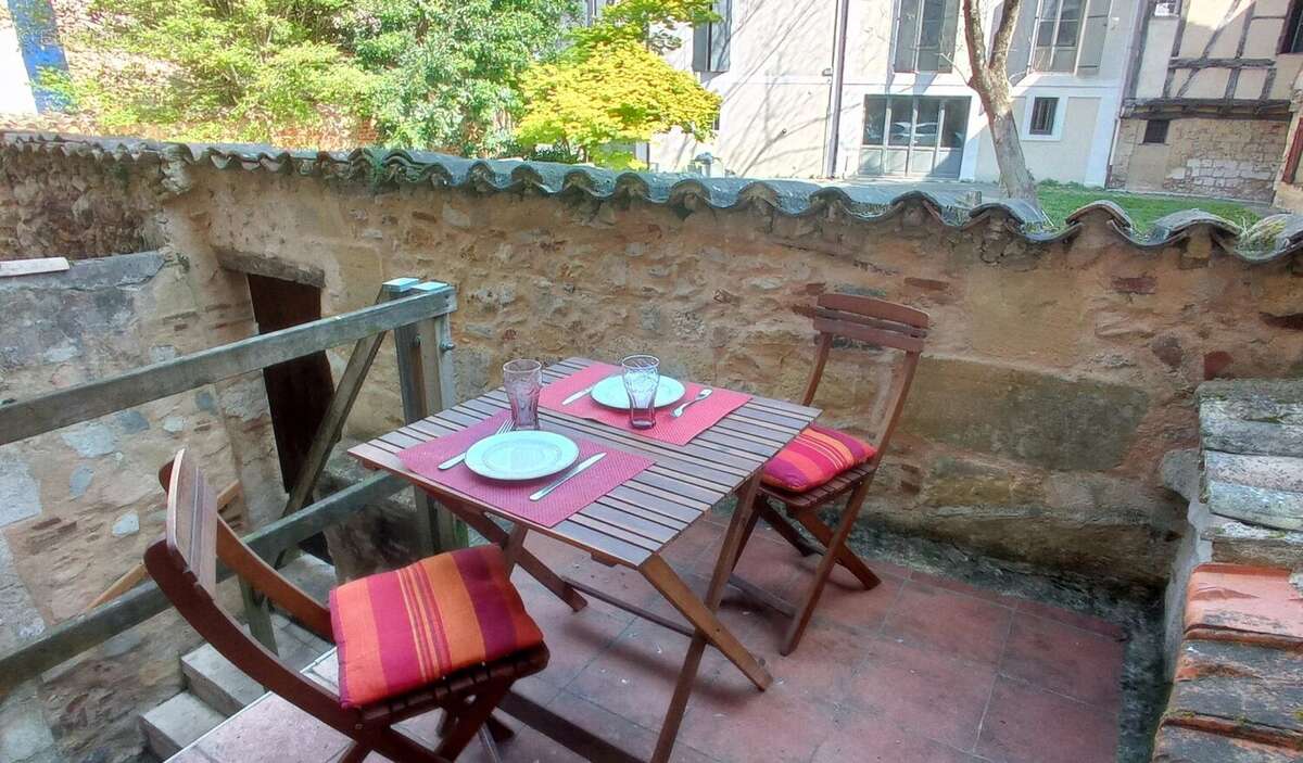 EXCLUSIVITE  :  Centre historique Bergerac , immeuble en pierres - photo 3