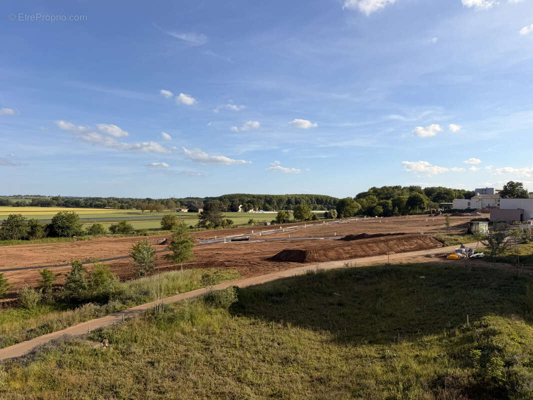 Terrain à MONTIGNY-LES-METZ