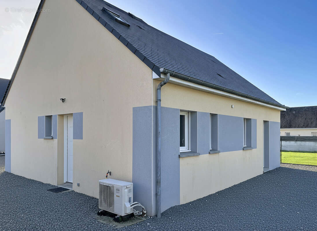 Maison à GOUVILLE-SUR-MER