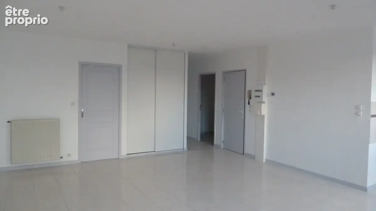 Proche centre-ville, immeuble de rapport avec  4 appartement et  12  lots de parkings. - photo 8