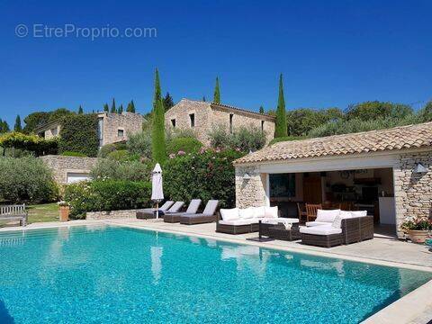 Maison à GORDES