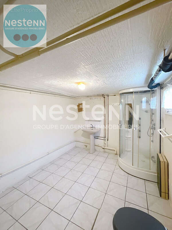 COUP DE COEUR - Pavillon à rénover de 112 m² - 2 chambres -  Calme, verdure et beau potentiel à VALENCISSE!! - photo 6
