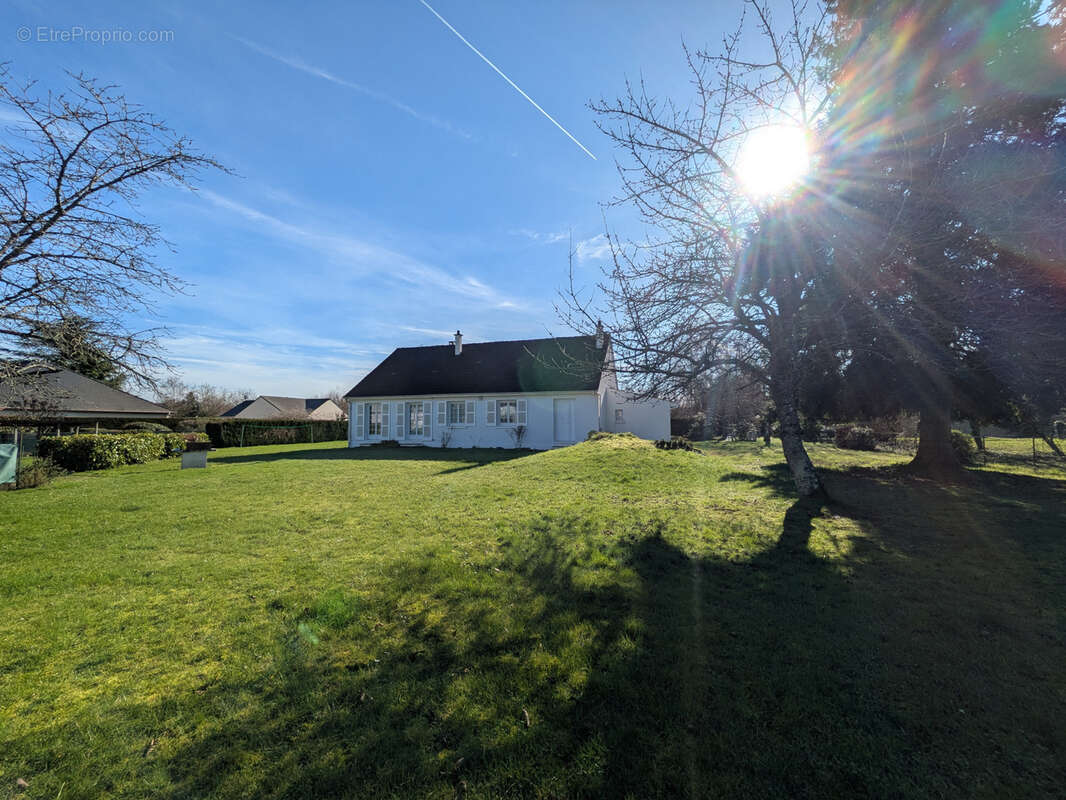 Maison à CHALETTE-SUR-LOING