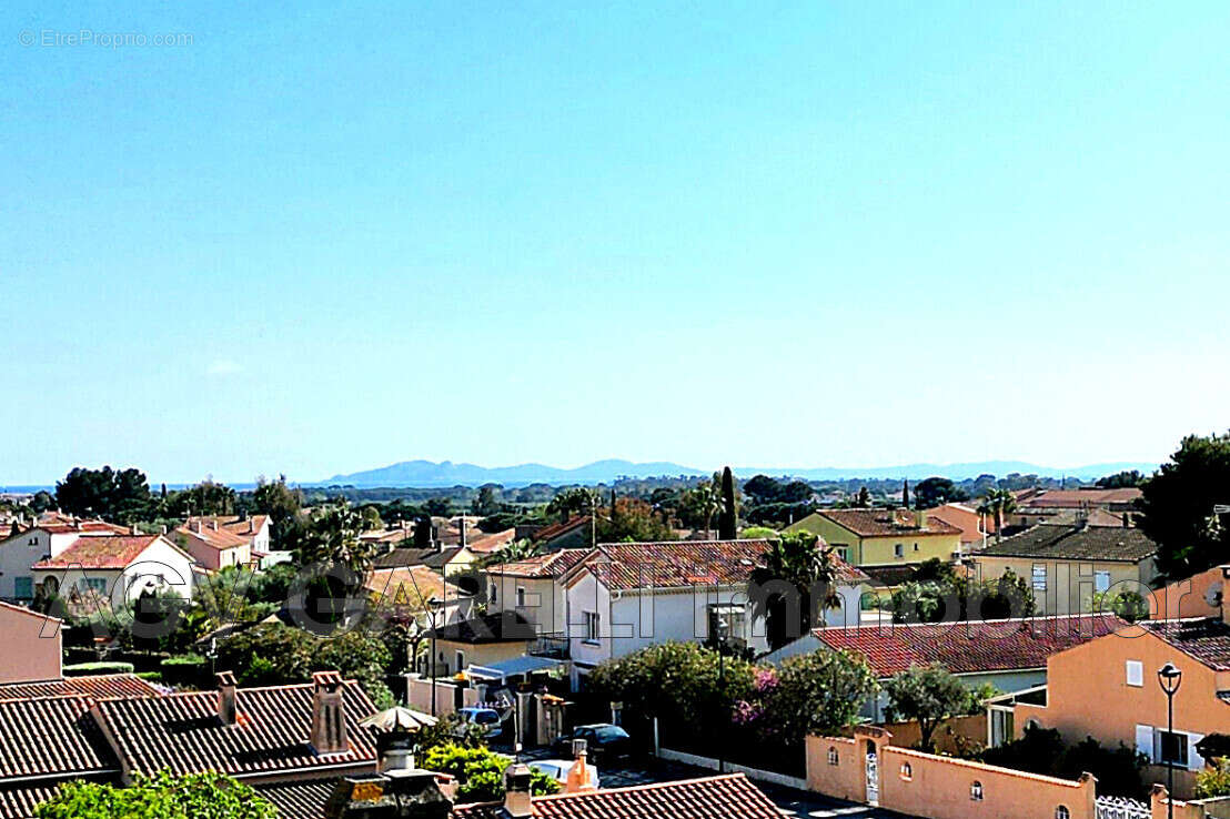 Appartement à LA LONDE-LES-MAURES