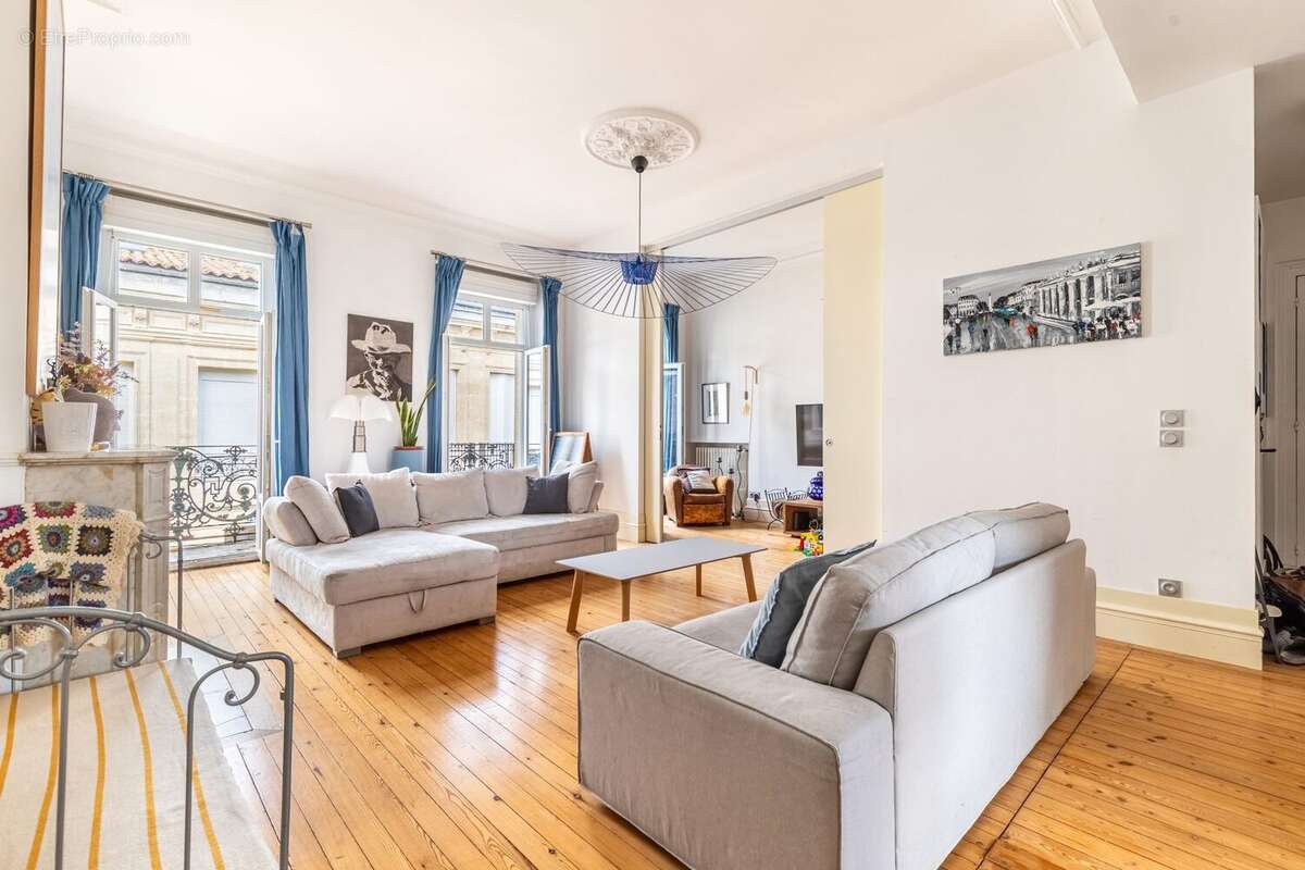 Appartement à BORDEAUX