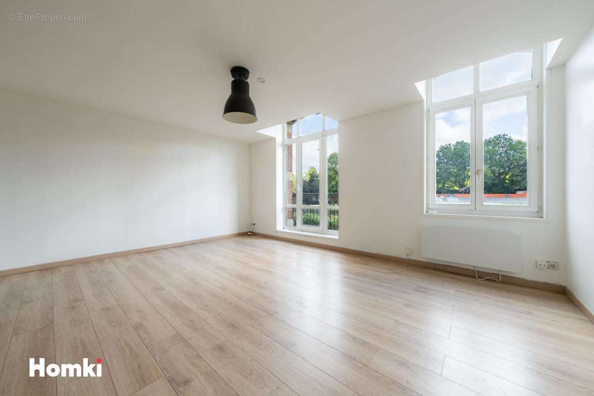 Appartement T2 de 50 m2 à Lille 59000, Rue Solférino - photo 2