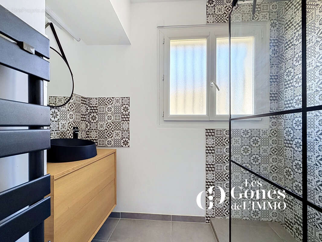 Craponne - villa 6 chambres - 287 m2 - jardin- garage - photo 6